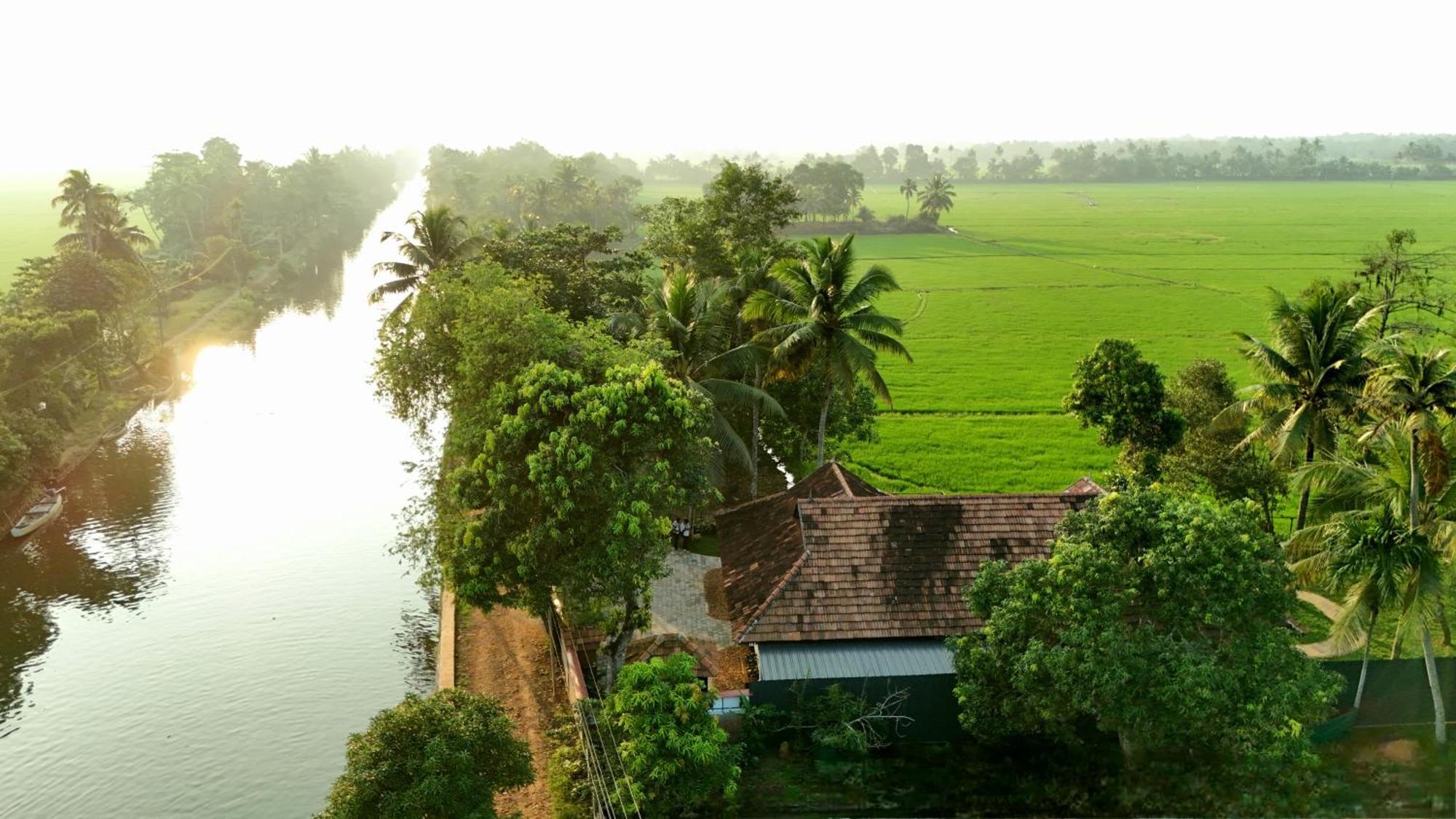 Paadam By The Backwaters Kumarakom Eksteriør bilde